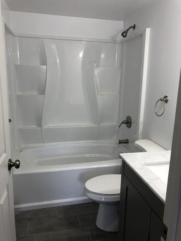 2 bed, 1 bath apartment for rent at 116 Highland Ave Unit B, Salem — photo 9 of 10
