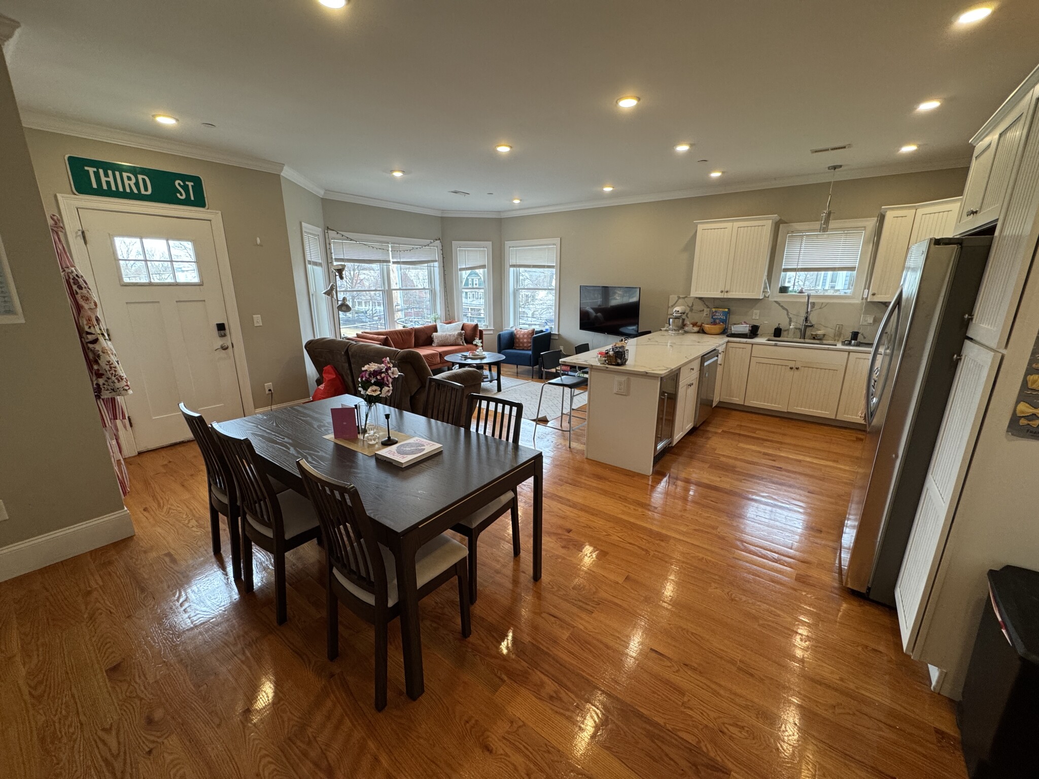 4 bed, 2 bath apartment for rent at 116 Holland St Unit 3L, Davis Square