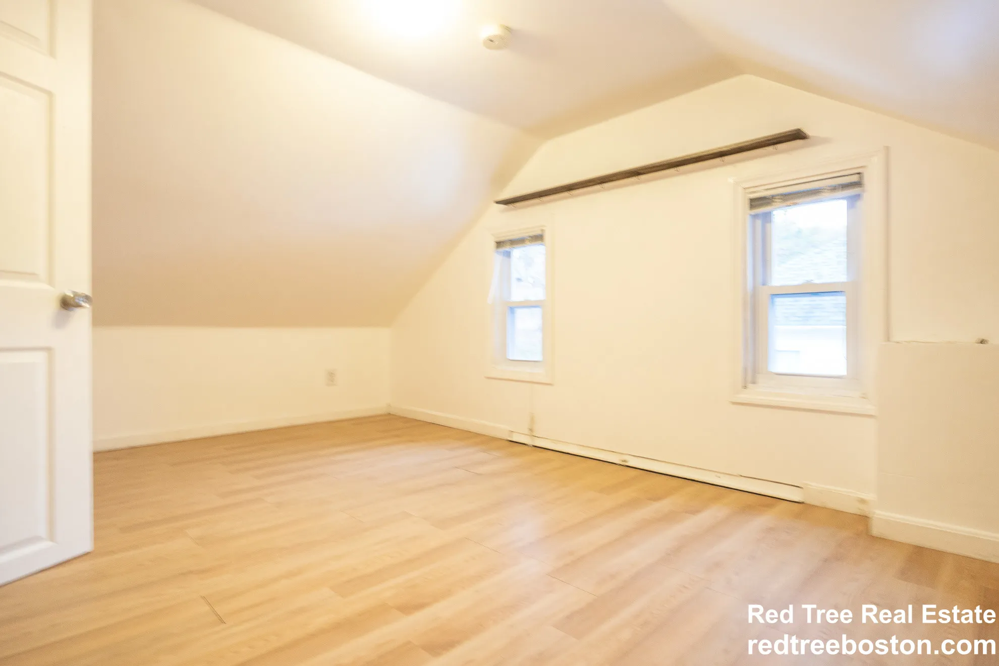 7 bed, 4+ bath apartment for rent at 116 Lake St Unit 1, Brighton — photo 32 of 42