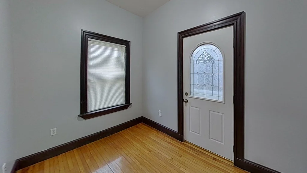 4 bed, 1 bath apartment for rent at 116 Lonsdale St Unit 2, Dorchester — photo 9 of 19