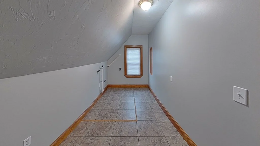 4 bed, 1 bath apartment for rent at 116 Lonsdale St Unit 2, Dorchester — photo 17 of 19