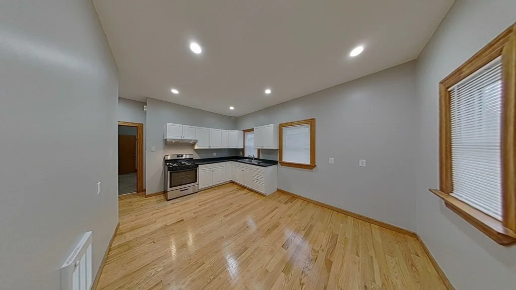 4 bed, 1 bath apartment for rent at 116 Lonsdale St Unit 2, Dorchester — photo 1 of 19