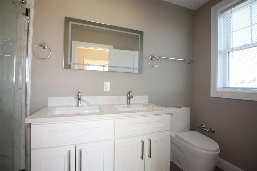 3 bed, 2 bath apartment for rent at 116 Main St Unit 116, Everett — photo 17 of 19