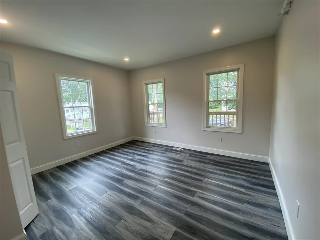3 bed, 2 bath apartment for rent at 116 Malvern Rd Unit 1, Worcester — photo 5 of 10