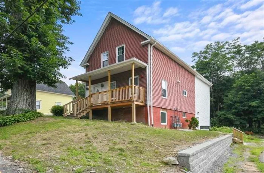 3 bed, 2 bath apartment for rent at 116 Malvern Rd Unit 2, Worcester