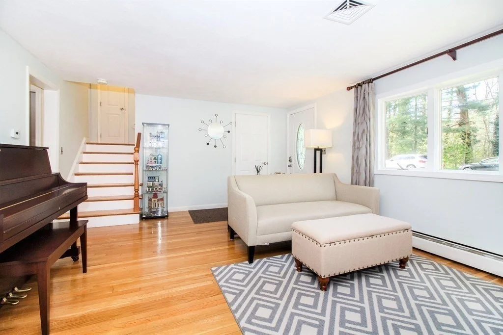 3 bed, 3 bath apartment for rent at 116 Manor Ave Unit 116, Overbrook — photo 3 of 23