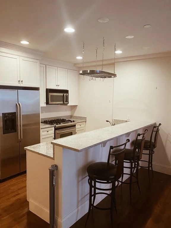 1 bed, 1 bath apartment for rent at 116 Rantoul St Unit 204, Beverly — photo 1 of 15