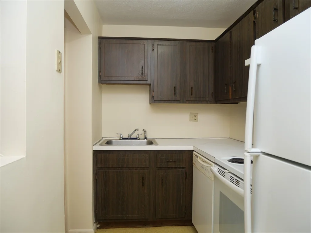 2 bed, 1 bath apartment for rent at 116 River Unit 1, Mattapan — photo 1 of 11