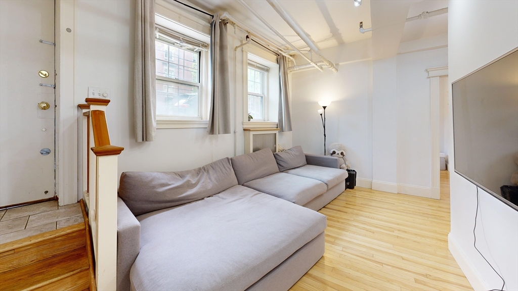 2 bed, 1 bath apartment for rent at 116 Riverway Unit 99, Longwood — photo 1 of 8