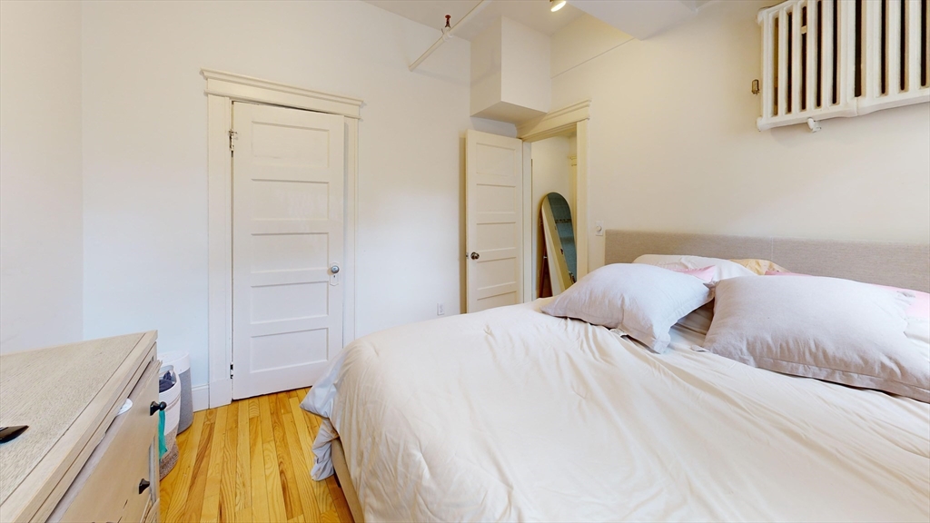 2 bed, 1 bath apartment for rent at 116 Riverway Unit 99, Longwood — photo 6 of 8
