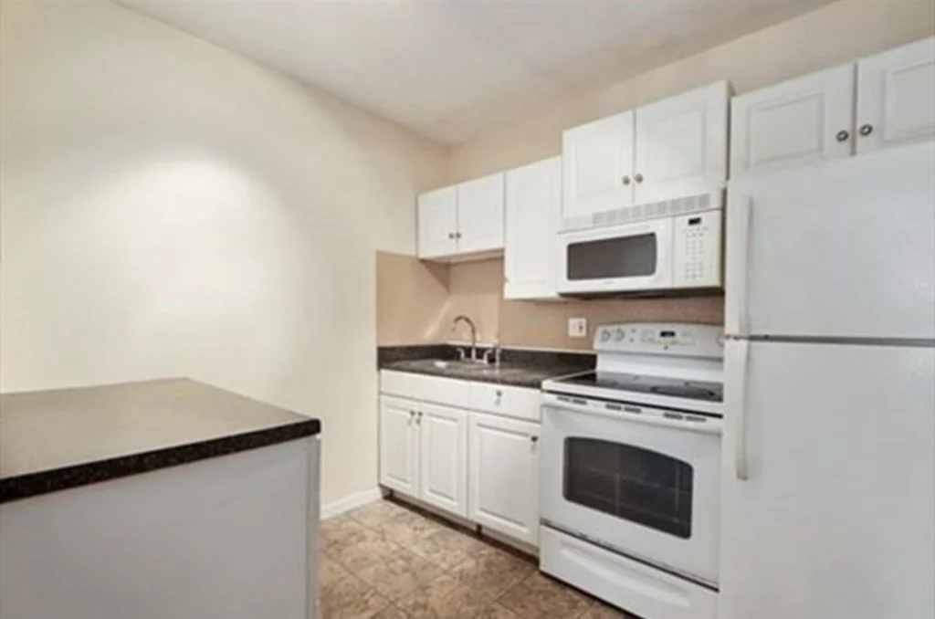 1 bed, 1 bath apartment for rent at 116 Spring St Unit A4, West Roxbury