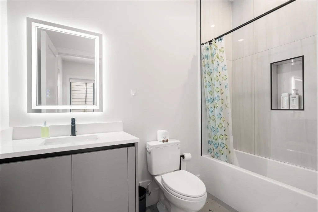 4 bed, 3 bath apartment for rent at 116 Thorndike St Unit 116, Coolidge Corner — photo 11 of 15