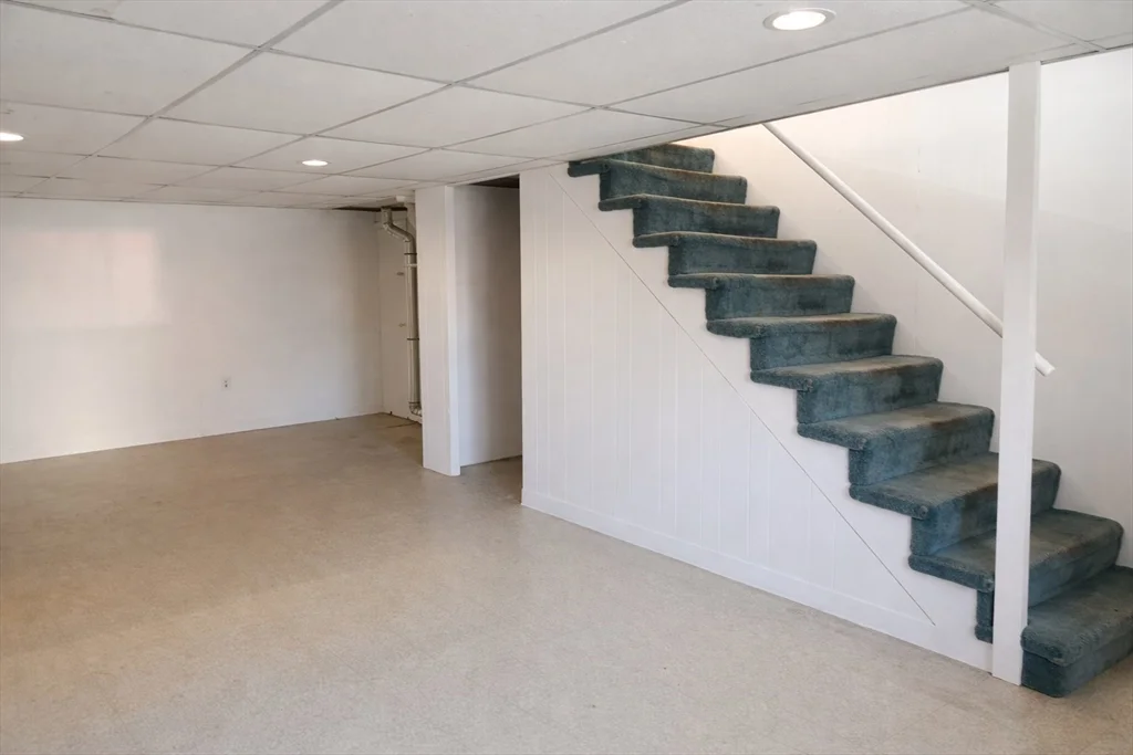 2 bed, 1 bath apartment for rent at 116 Tileston St Unit D, Everett — photo 6 of 7
