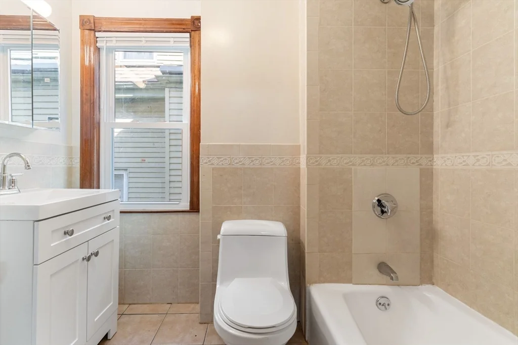 5 bed, 2 bath apartment for rent at 116 Tonawanda St Unit 2, Dorchester — photo 13 of 22
