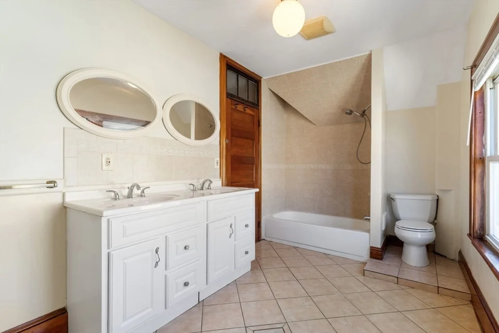 5 bed, 2 bath apartment for rent at 116 Tonawanda St Unit 2, Dorchester — photo 9 of 22