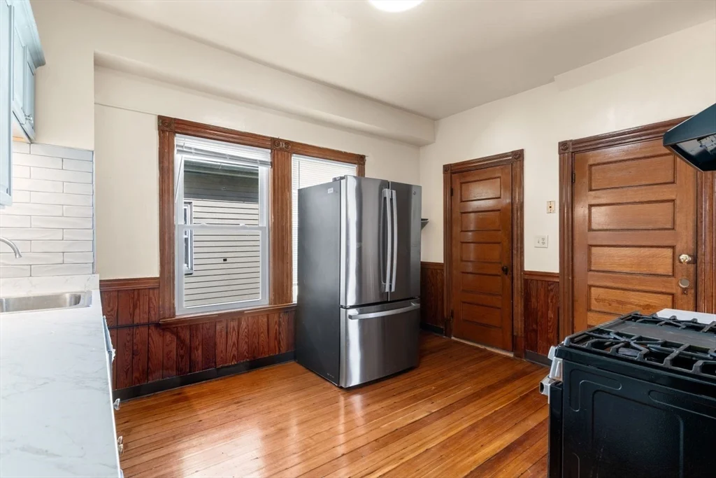 5 bed, 2 bath apartment for rent at 116 Tonawanda St Unit 2, Dorchester — photo 16 of 22