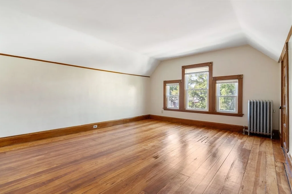 5 bed, 2 bath apartment for rent at 116 Tonawanda St Unit 2, Dorchester — photo 7 of 22