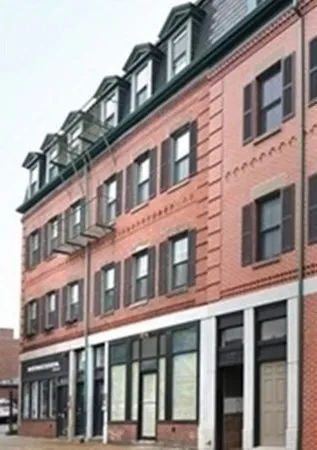 2 bed, 1 bath apartment for rent at 116 W Broadway Unit 2, South Boston — photo 1 of 18