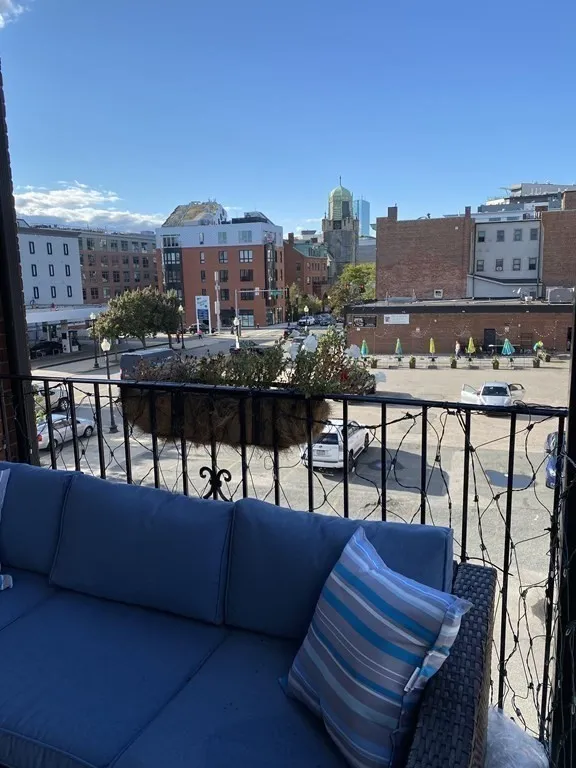 2 bed, 1 bath apartment for rent at 116 W Broadway Unit 2, South Boston — photo 11 of 18