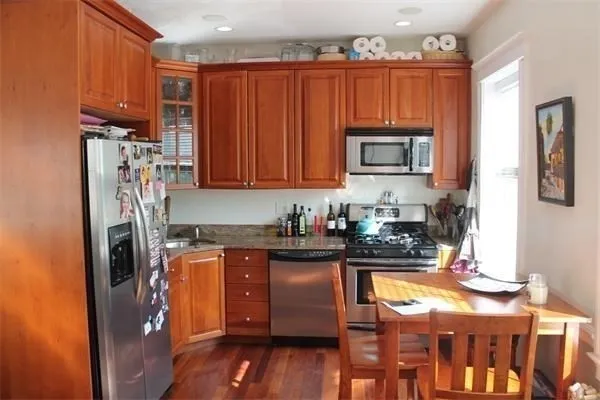 2 bed, 1 bath apartment for rent at 116 W Broadway Unit 2, South Boston — photo 16 of 18