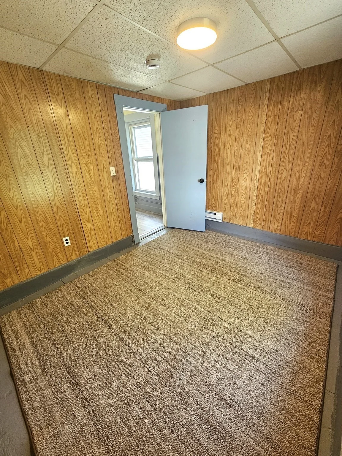 3 bed, 1 bath apartment for rent at 116 Walker Unit 2, Lowell — photo 9 of 19