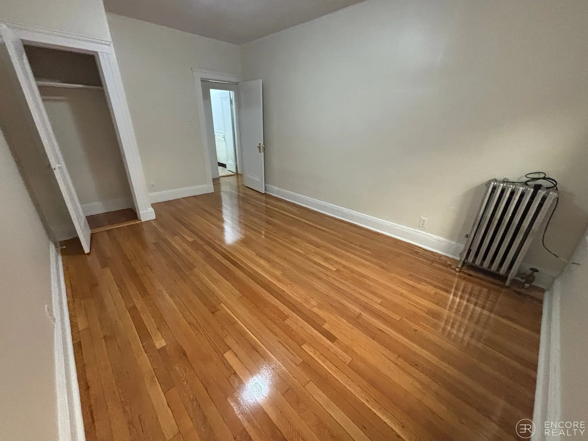 Studio bed, 1 bath apartment for rent at 116 Washington St Unit 1, Brighton — photo 2 of 10