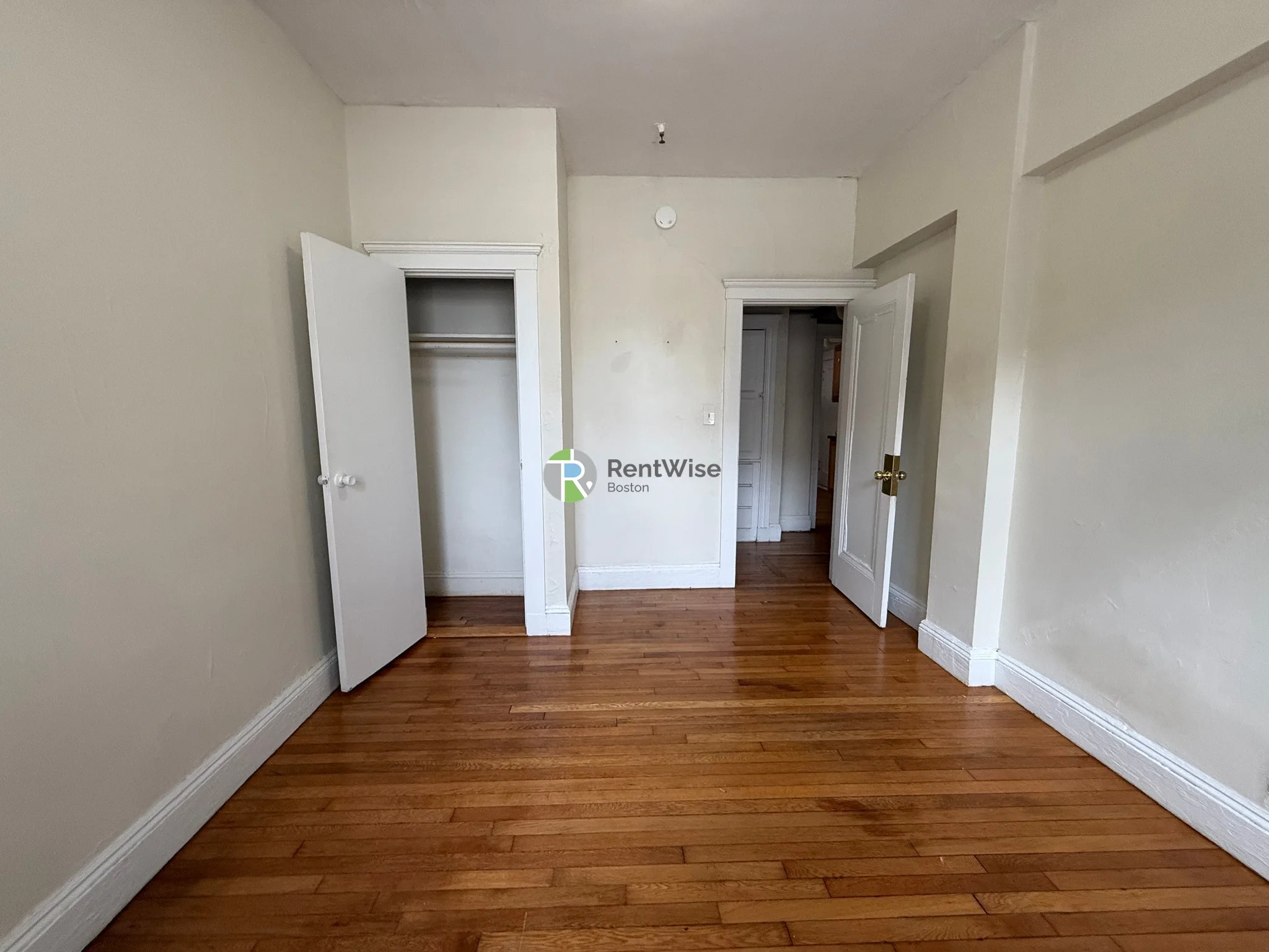 1 bed, 1 bath apartment for rent at 116 Washington St Unit 2, Brighton — photo 6 of 7