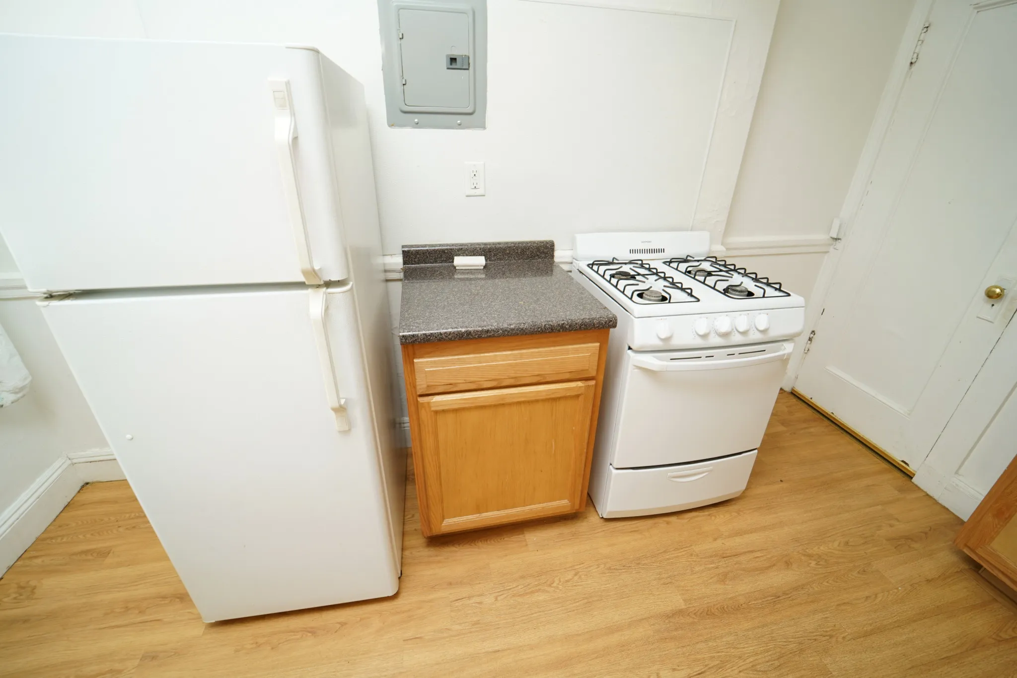 1 bed, 1 bath apartment for rent at 116 Washington St Unit 2, Brighton — photo 9 of 23