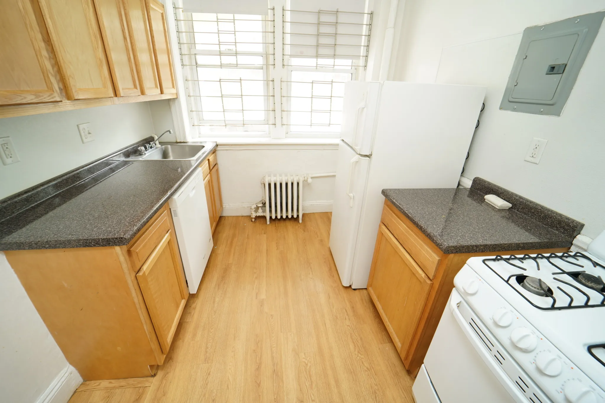 1 bed, 1 bath apartment for rent at 116 Washington St Unit 2, Brighton — photo 7 of 23