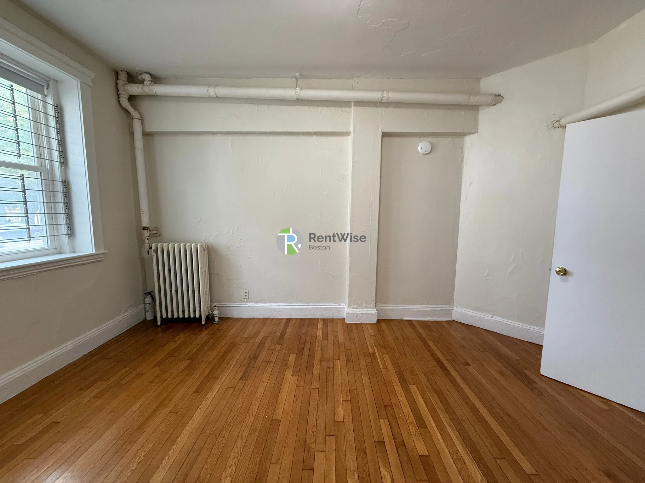 1 bed, 1 bath apartment for rent at 116 Washington St Unit 2, Brighton — photo 5 of 7