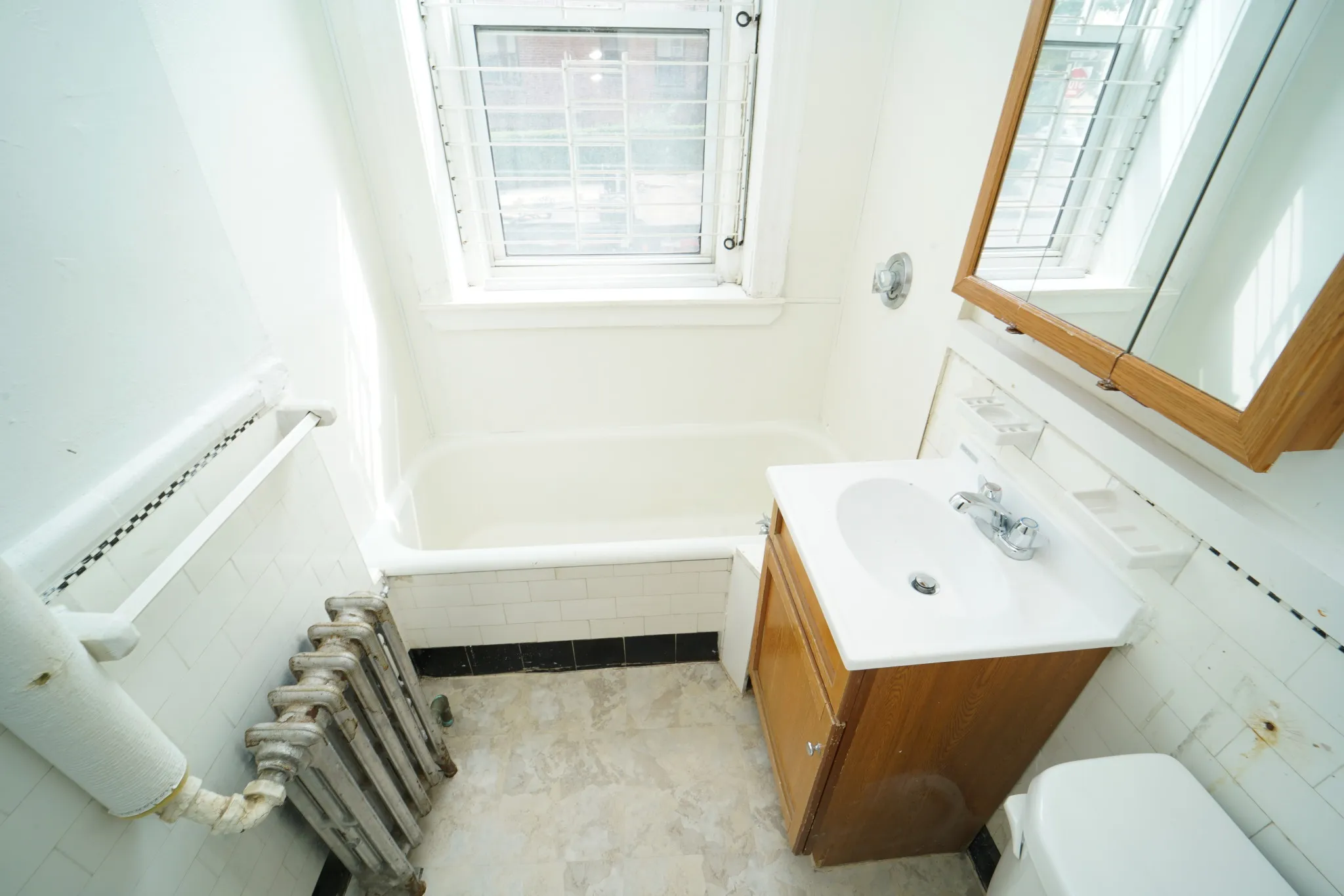 1 bed, 1 bath apartment for rent at 116 Washington St Unit 2, Brighton — photo 13 of 23
