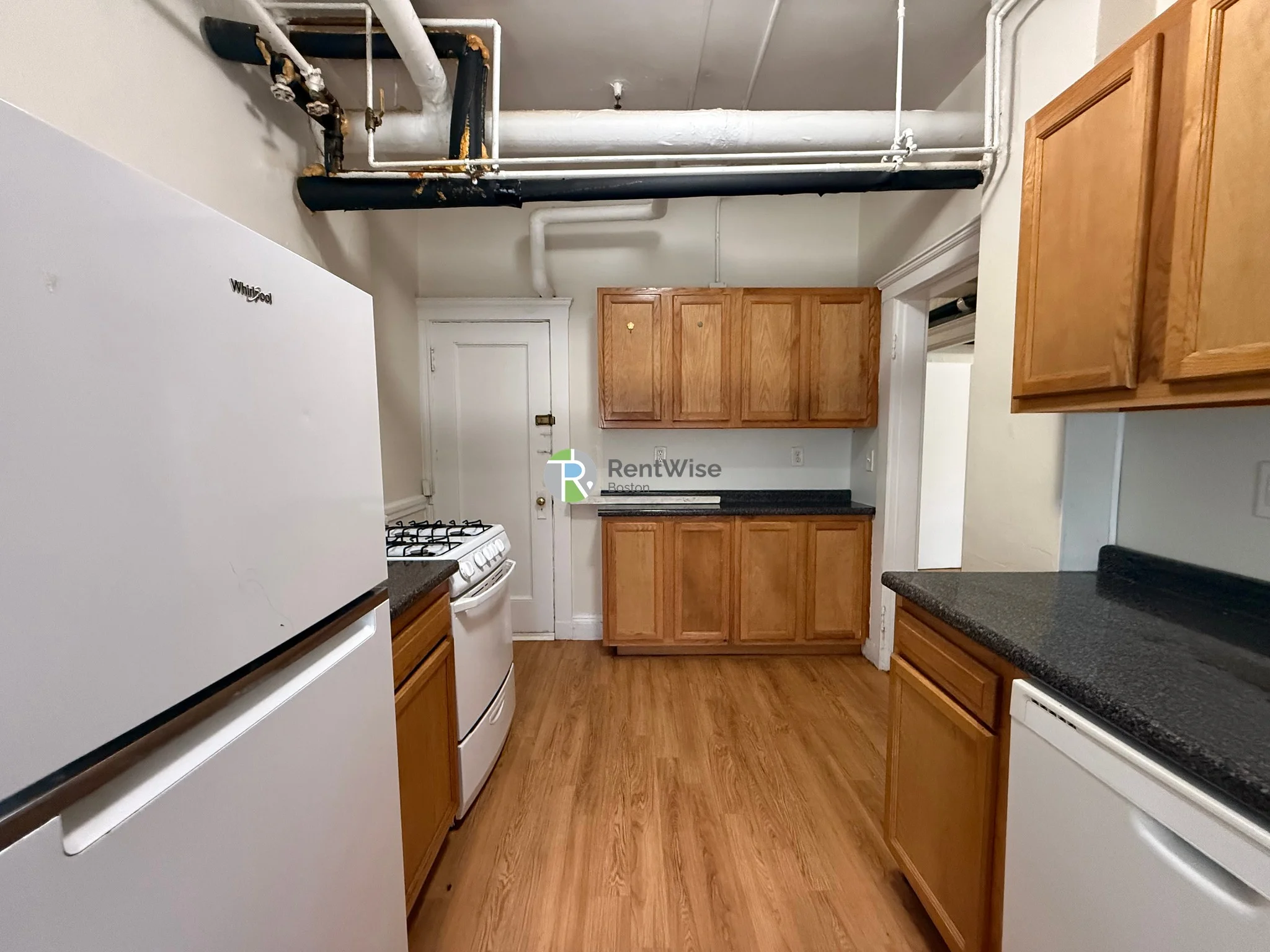 1 bed, 1 bath apartment for rent at 116 Washington St Unit 2, Brighton — photo 3 of 7