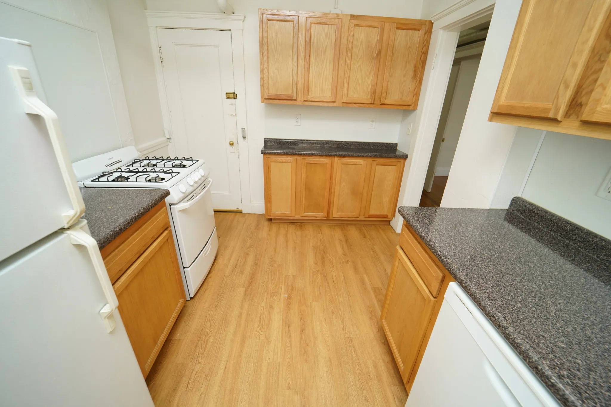 1 bed, 1 bath apartment for rent at 116 Washington St Unit 2, Brighton — photo 8 of 23