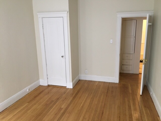 Studio bed, 1 bath apartment for rent at 116 Washington St Unit 25, Brighton — photo 5 of 7