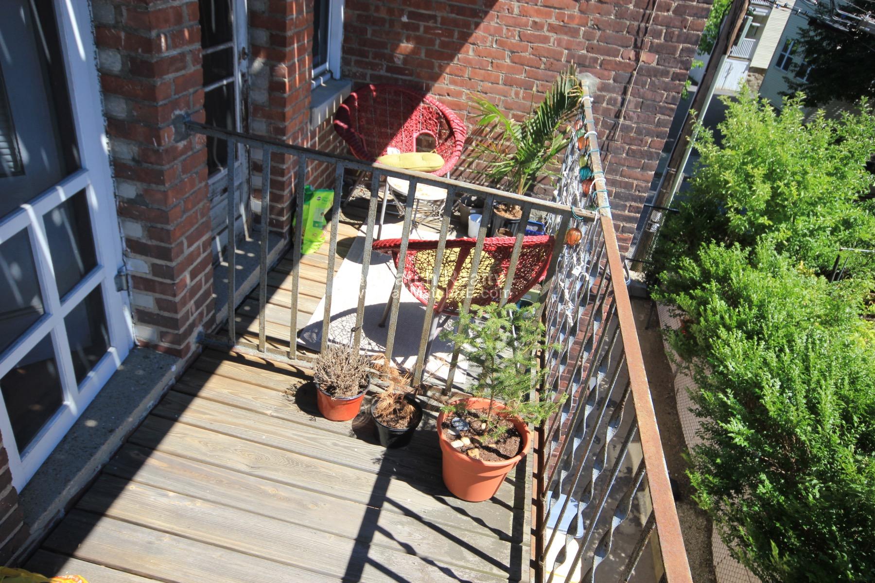 Studio bed, 1 bath apartment for rent at 116 Washington St Unit 37, Brighton — photo 13 of 15