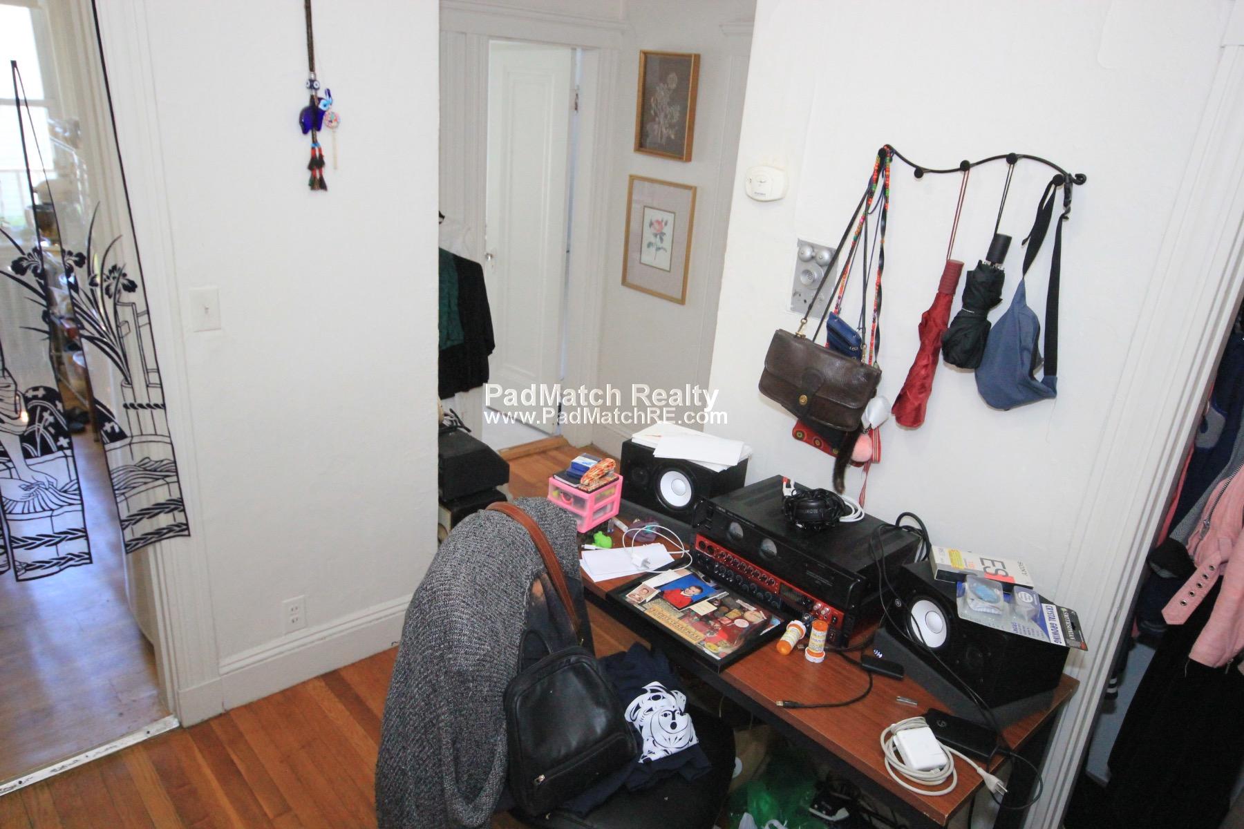 Studio bed, 1 bath apartment for rent at 116 Washington St Unit 37, Brighton — photo 2 of 15