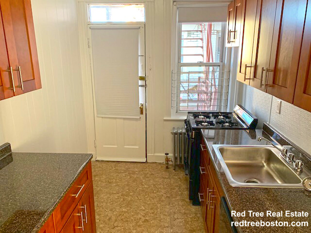 Studio bed, 1 bath apartment for rent at 116 Washington St Unit 55, Brighton — photo 6 of 12