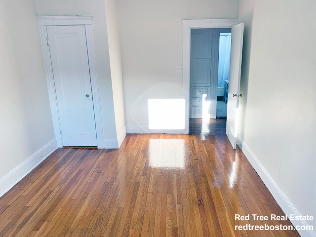 Studio bed, 1 bath apartment for rent at 116 Washington St Unit 55, Brighton — photo 10 of 12
