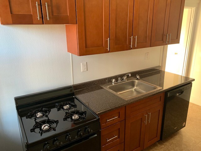 Studio bed, 1 bath apartment for rent at 116 Washington St Unit 55M, Brighton — photo 19 of 27