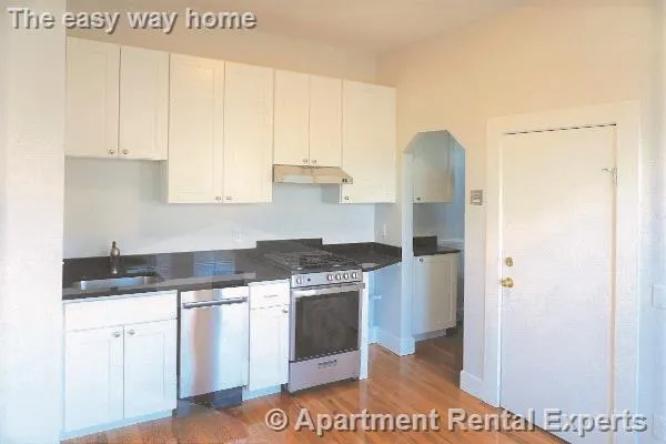 1 bed, 1 bath apartment for rent at 116 Willow St Unit 3, Inman Square