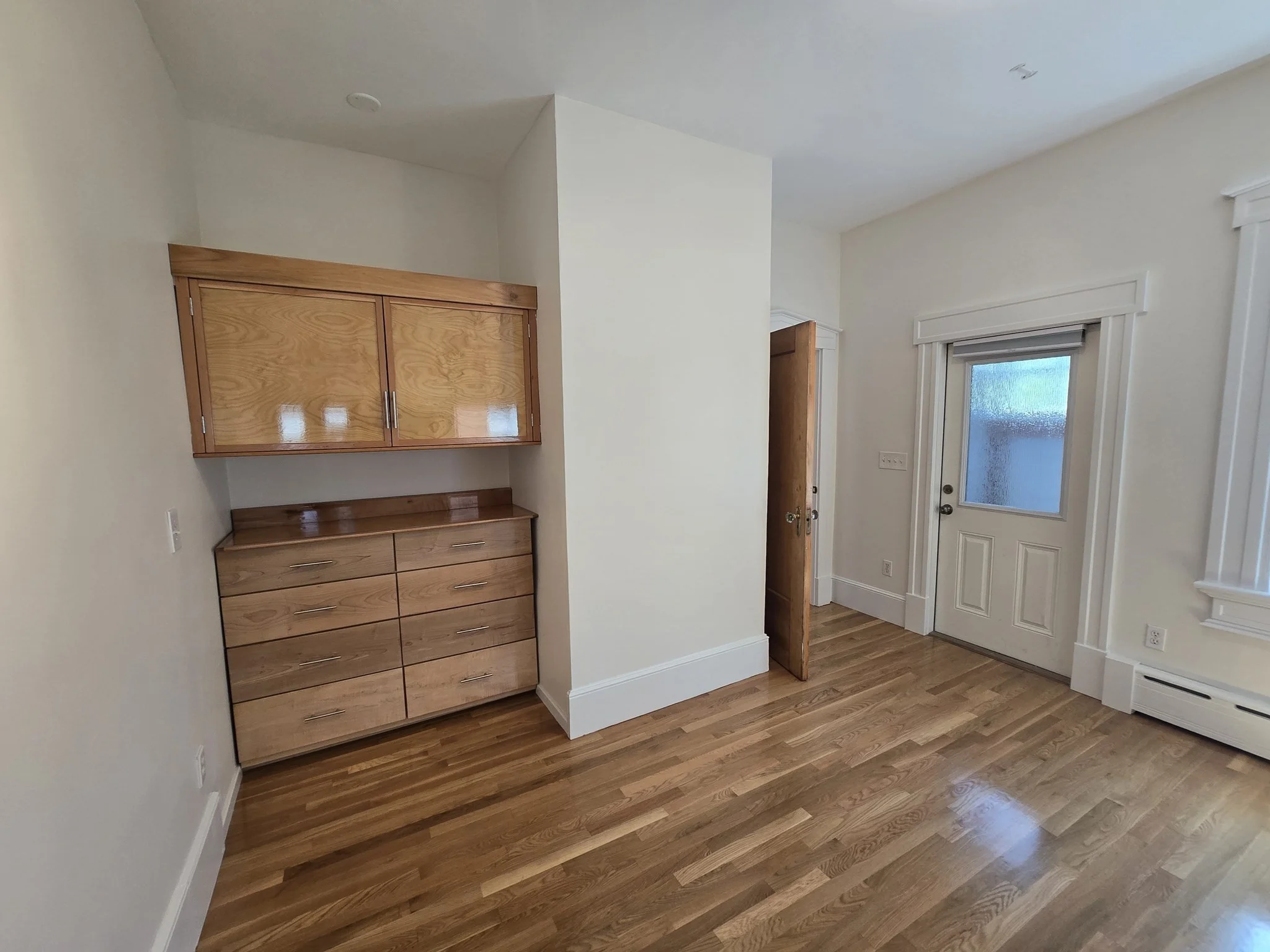 1 bed, 1 bath apartment for rent at 116 Winnisimmet St Unit 1, Bellingham Square — photo 11 of 29