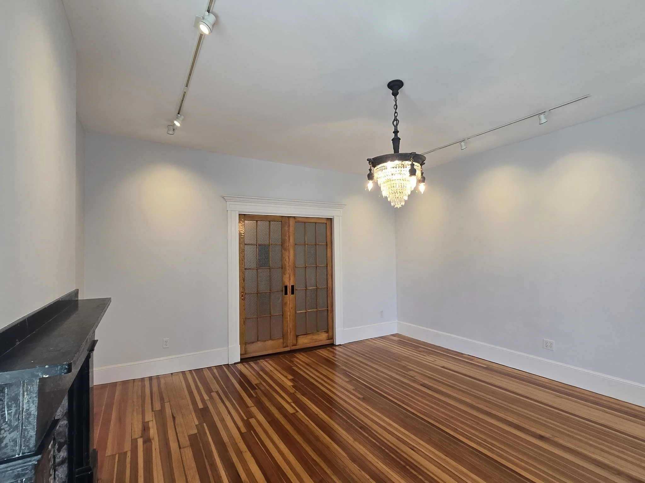 1 bed, 1 bath apartment for rent at 116 Winnisimmet St Unit 1, Bellingham Square — photo 6 of 29