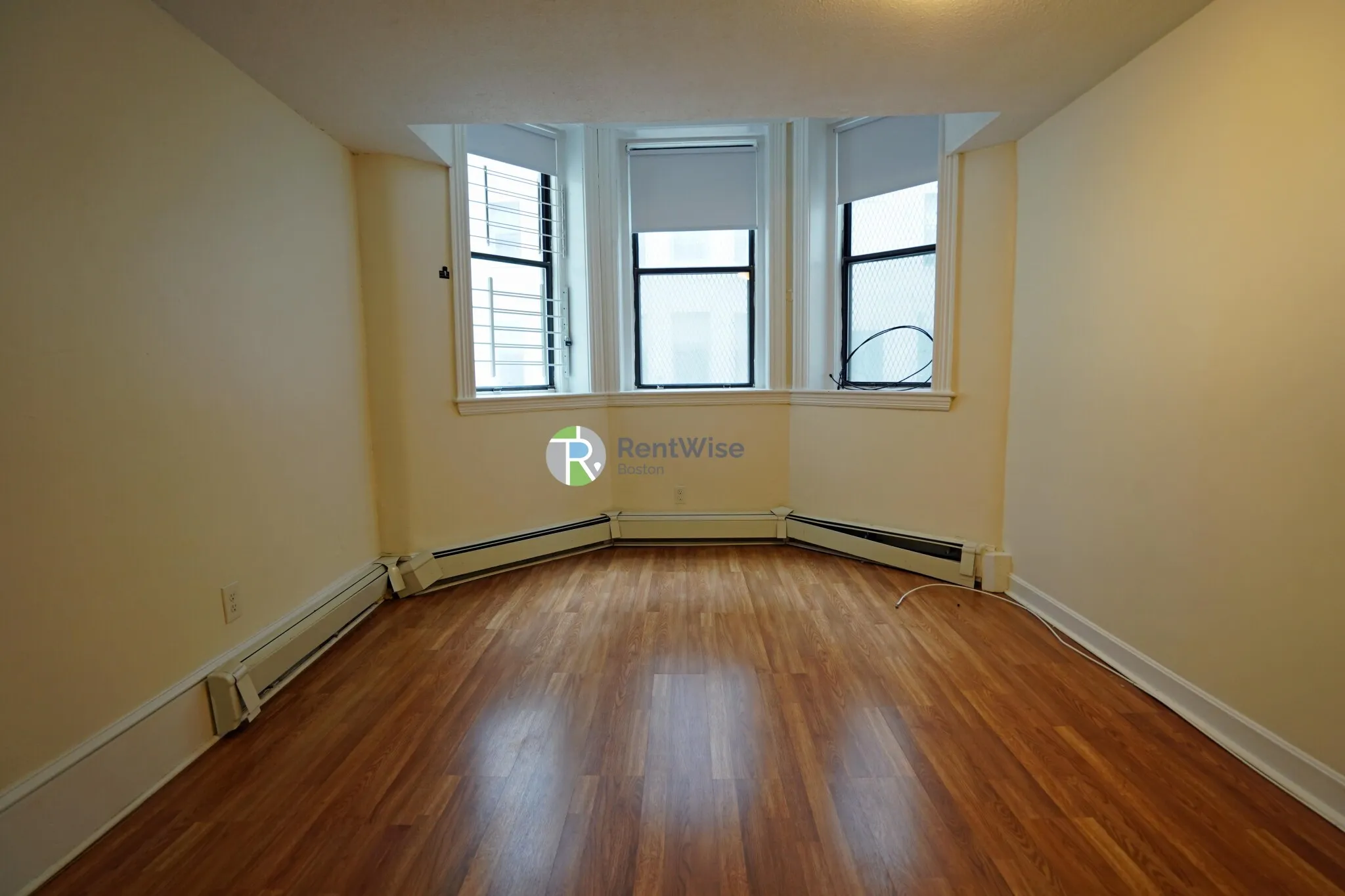 1 bed, 1 bath apartment for rent at 1160 Commonwealth Ave Unit 0C, Allston — photo 2 of 9