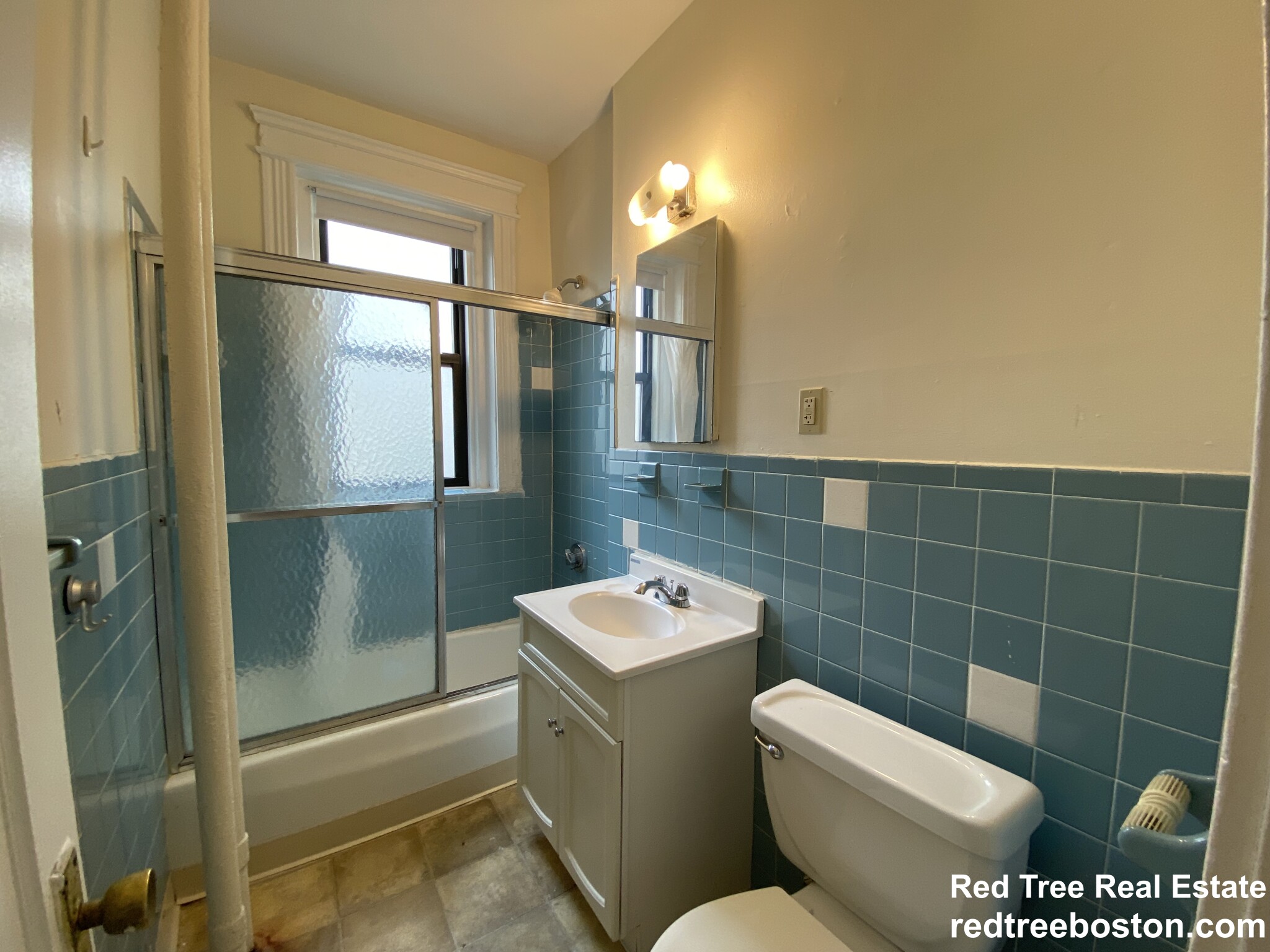 Studio bed, 1 bath apartment for rent at 1160 Commonwealth Ave Unit 15, Allston — photo 6 of 12