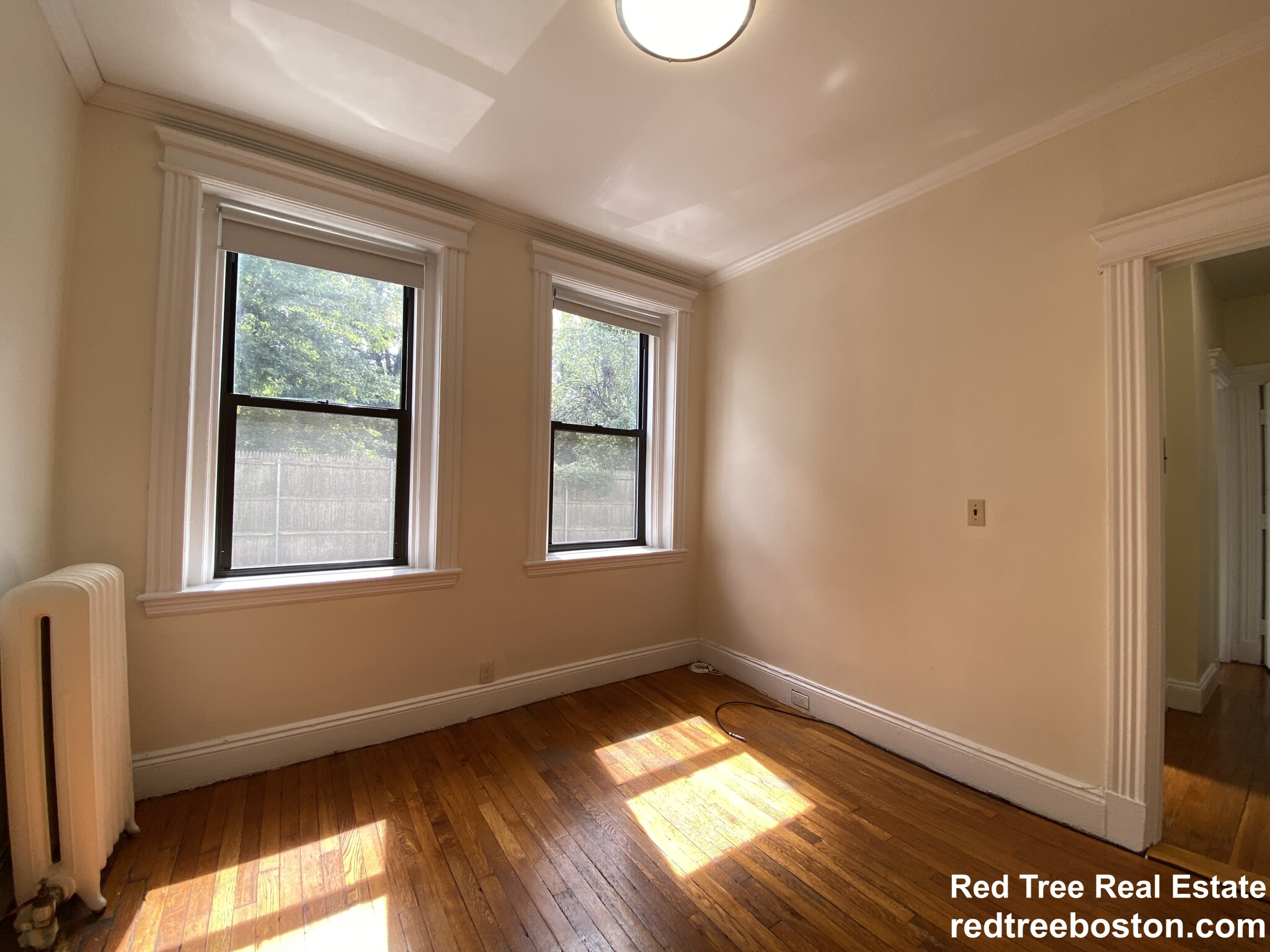 Studio bed, 1 bath apartment for rent at 1160 Commonwealth Ave Unit 17, Allston — photo 2 of 12