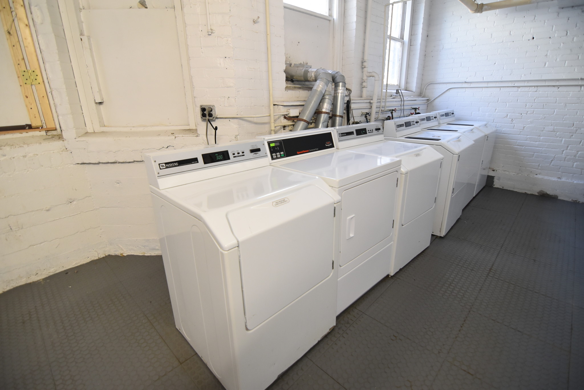 1 bed, 1 bath apartment for rent at 1160 Commonwealth Ave Unit 29, Allston