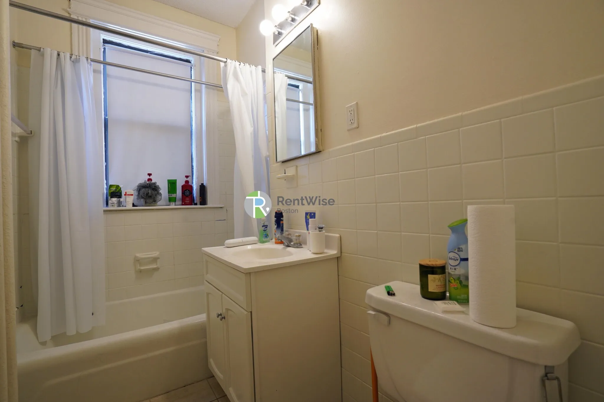 Studio bed, 1 bath apartment for rent at 1160 Commonwealth Ave Unit 45, Allston — photo 5 of 9