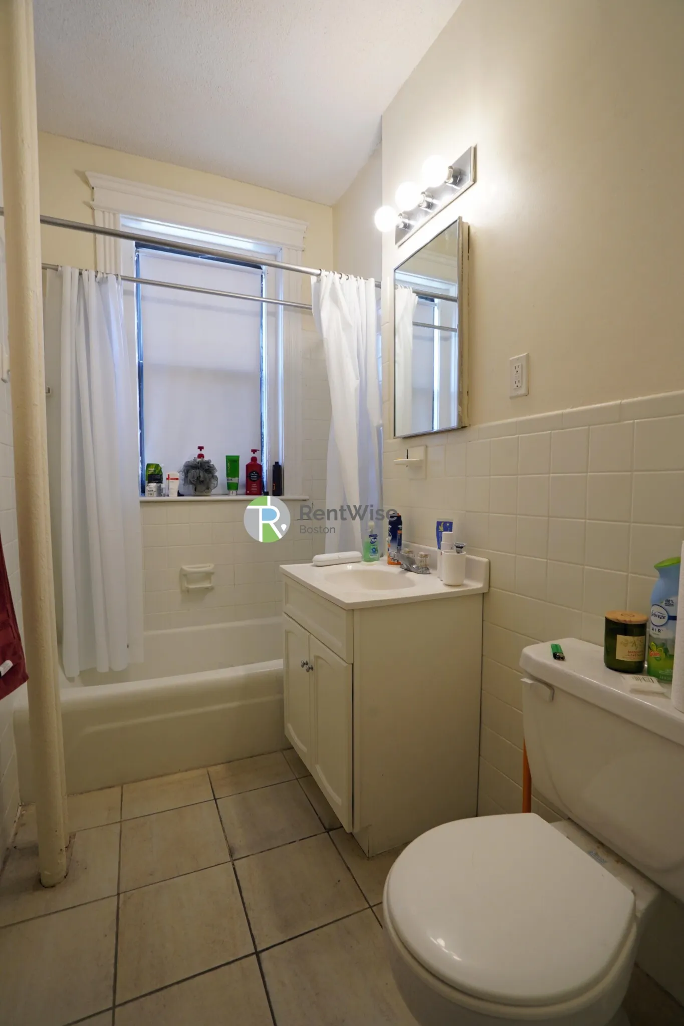 Studio bed, 1 bath apartment for rent at 1160 Commonwealth Ave Unit 45, Allston — photo 4 of 9