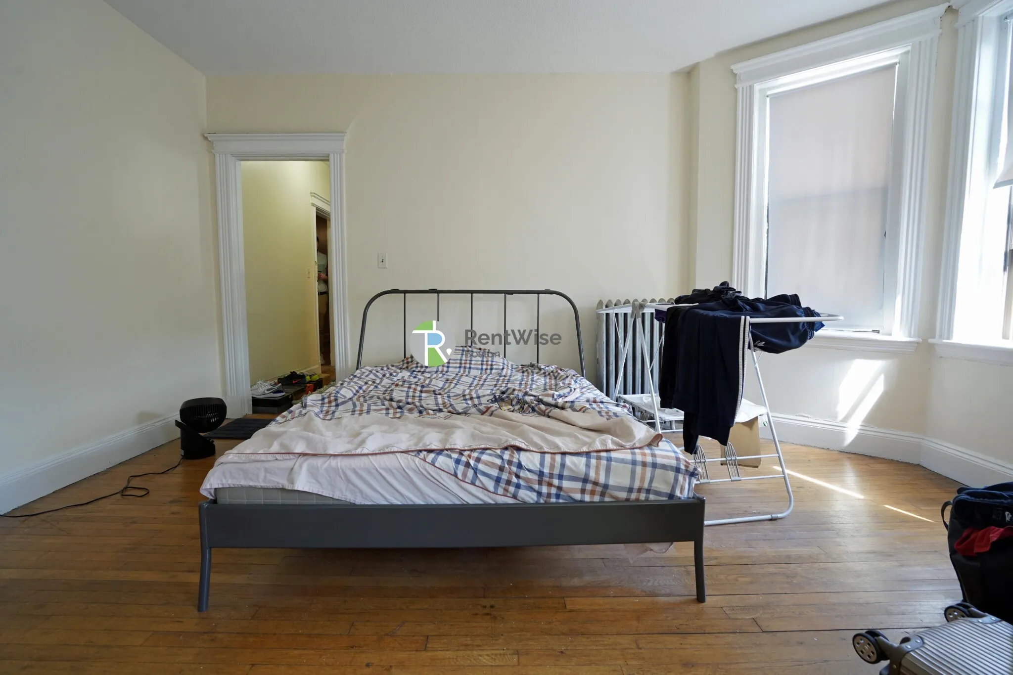 Studio bed, 1 bath apartment for rent at 1160 Commonwealth Ave Unit 50, Allston — photo 4 of 9