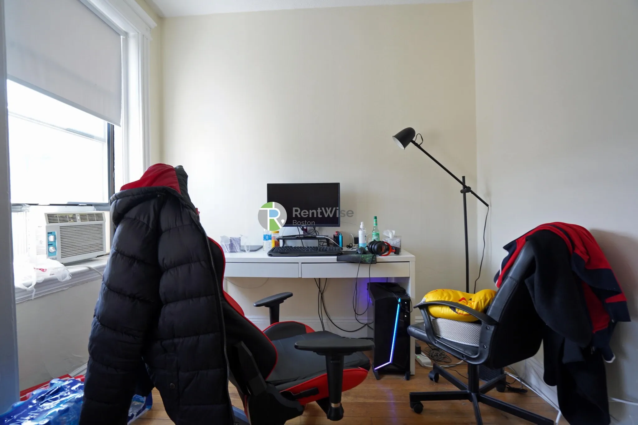 Studio bed, 1 bath apartment for rent at 1160 Commonwealth Ave Unit 50, Allston — photo 3 of 9